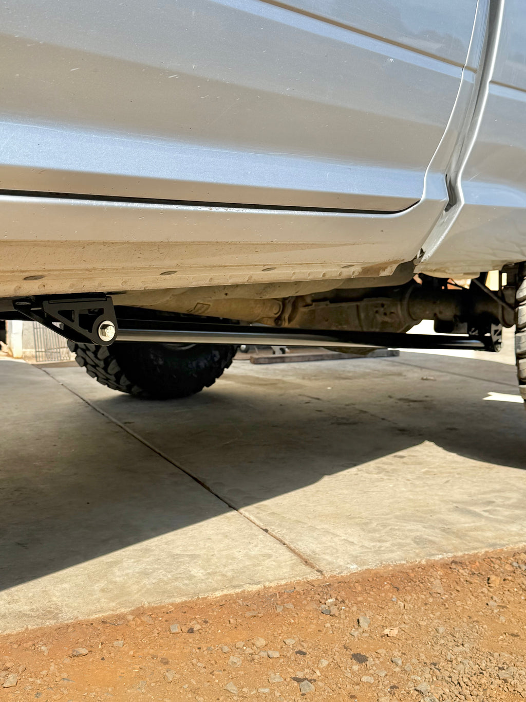 Dodge Ram Weld On Traction Bar Kit 60"